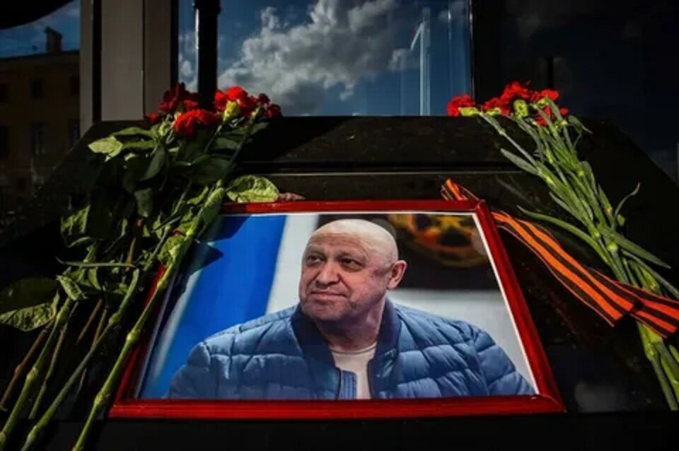 Они думают, что это фото залог их спокойствия? - Пусть даже не надеются! Это фото - залог, что кому-то станет еще хуже!