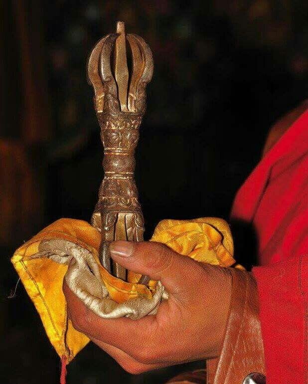 Здравствуйте дорогие друзья! Недавно я познакомилась с материалами, которые были скрыты от людей, под грифом: "Совершенно секретно".-8