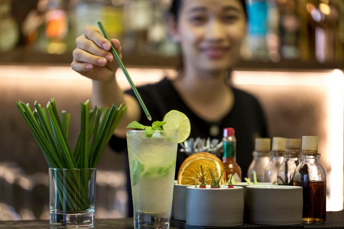 Вьетнамский "Zero Waste Saigon" предлагает природные аналоги околобарного инвентаря https://www.zerowastesaigon.com/shop/straws/boutique-package/