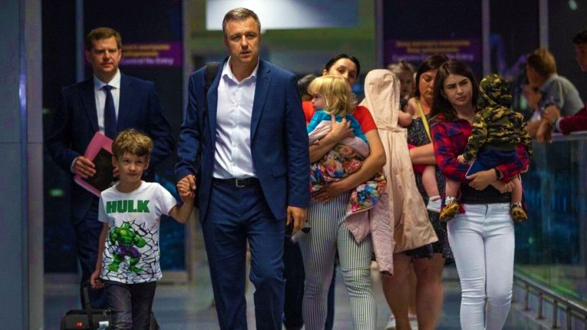 Торговля детьми. Торговаться с ребёнком. Торговля детьми на Украине. 10 Детей в Грузии у Кристины