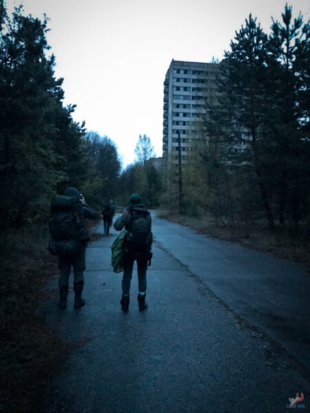 Опять эти макароны с макаронами. Как питаются нелегальные туристы в Чернобыле?