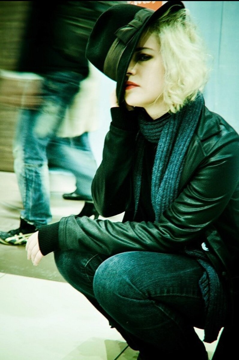 Это я в то время. Депрессия тут только началась, пик будет через пару месяцев.