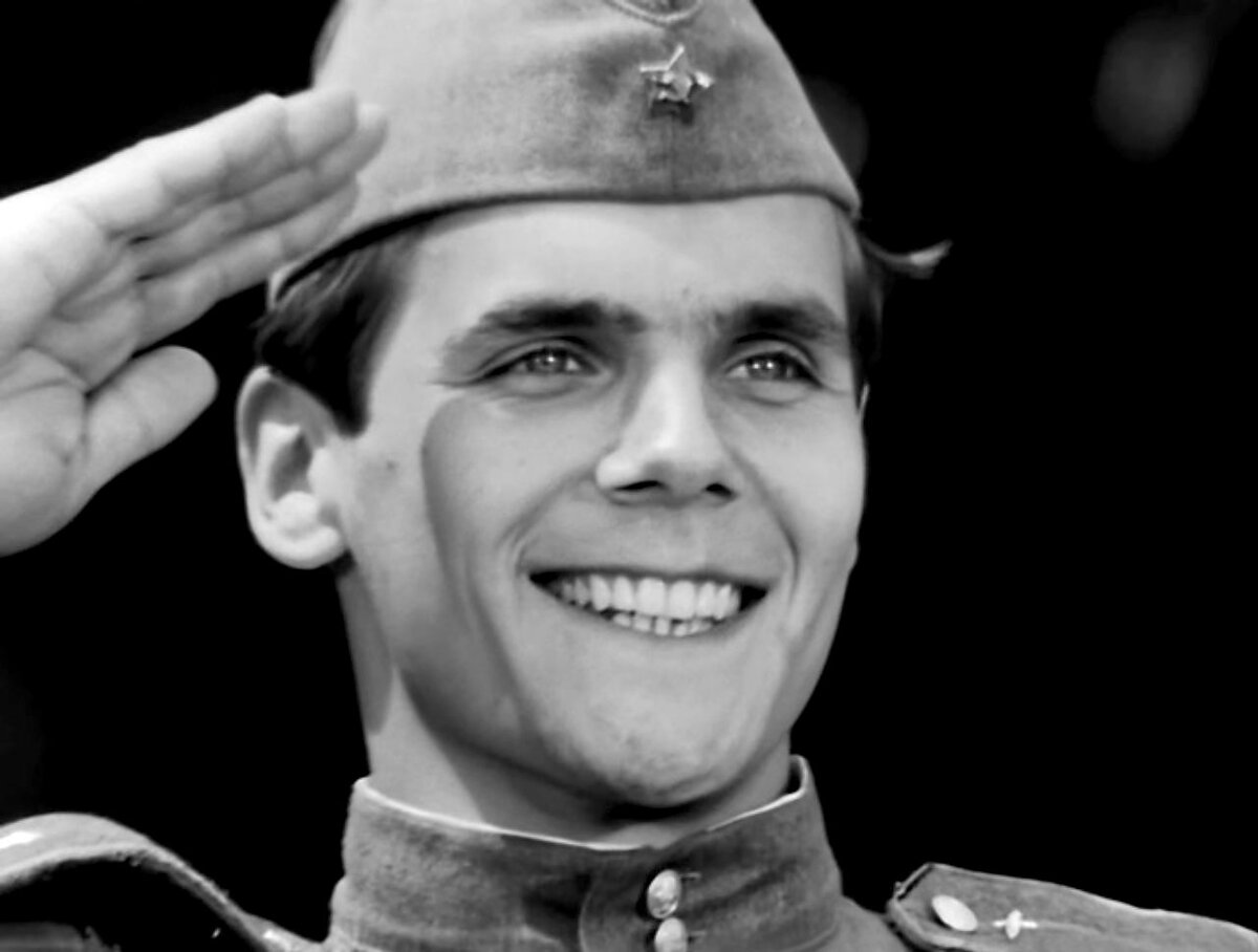 Младший лейтенант Щедронов "Смуглянка"  (Сергей Подгорный)