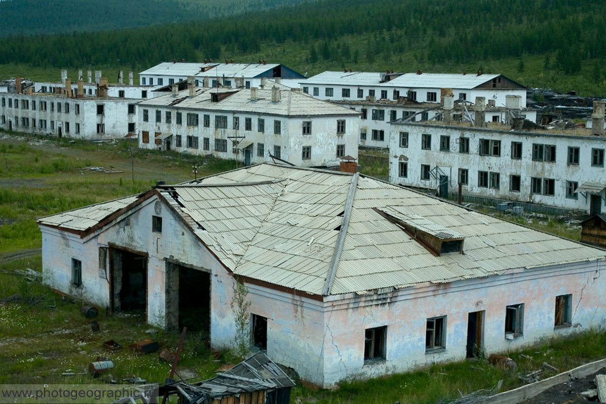 И т п широко. Поселок Буркандья Магаданской области. Поселок Буркандья Сусуманский район Магаданской области. Поселок Нексикан Сусуманский район. Прииск Буркандья.