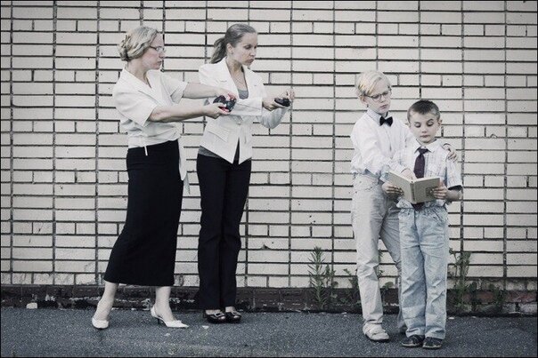 Фотопроект Анны Радченко "Оборотная сторона материнской любви"