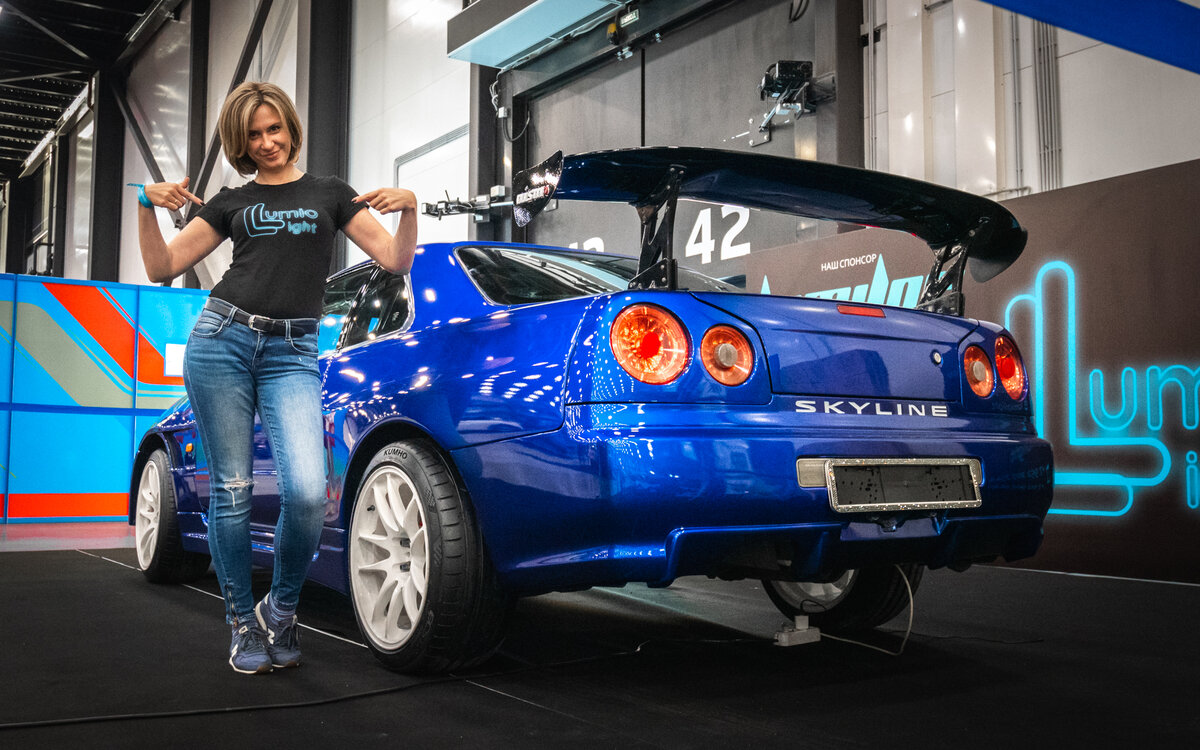 Royal auto show 2016 РґРµРІСѓС€РєРё