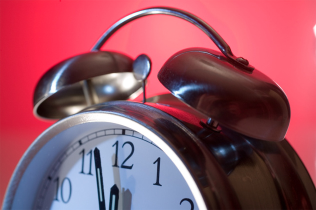 
Помните первый матричный фильм? Помните, как мы все были возбуждены, когда впервые столкнулись с пулевым временем? Ну и получить это: все, что вам нужно сделать, чтобы испытать свою собственную версию бюджета, чтобы увидеть красный цвет.