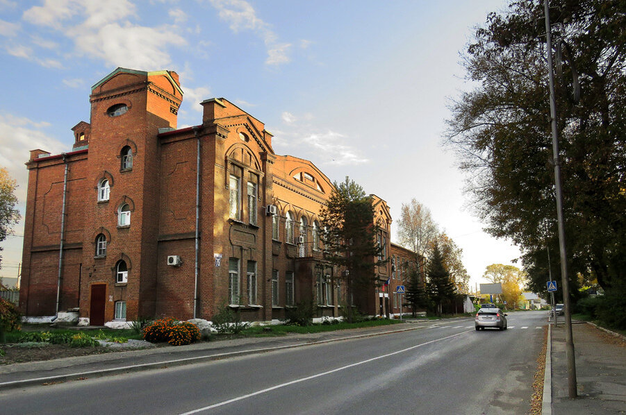 Спасск клуб. Приморье Спасск Дальний. Эльгарден Спасск-Дальний. Спасск Дальний центр города.