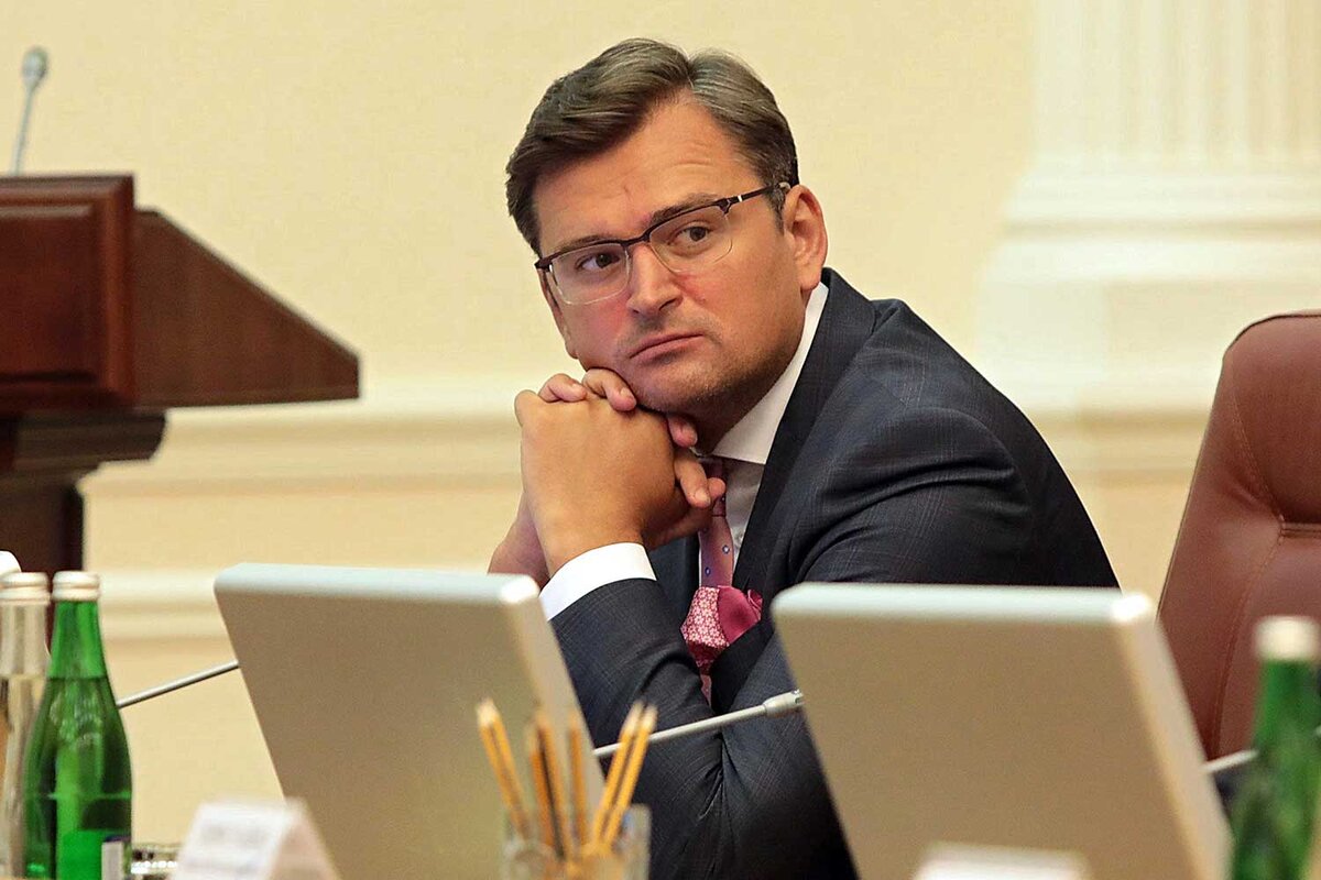 Дмитрий Иванович Кулеба — украинский дипломат и коммуникатор. Министр иностранных дел Украины с 4 марта 2020 года. Член СНБО с 13 марта 2020 года. Вице-премьер-министр Украины по вопросам европейской и евроатлантической интеграции.