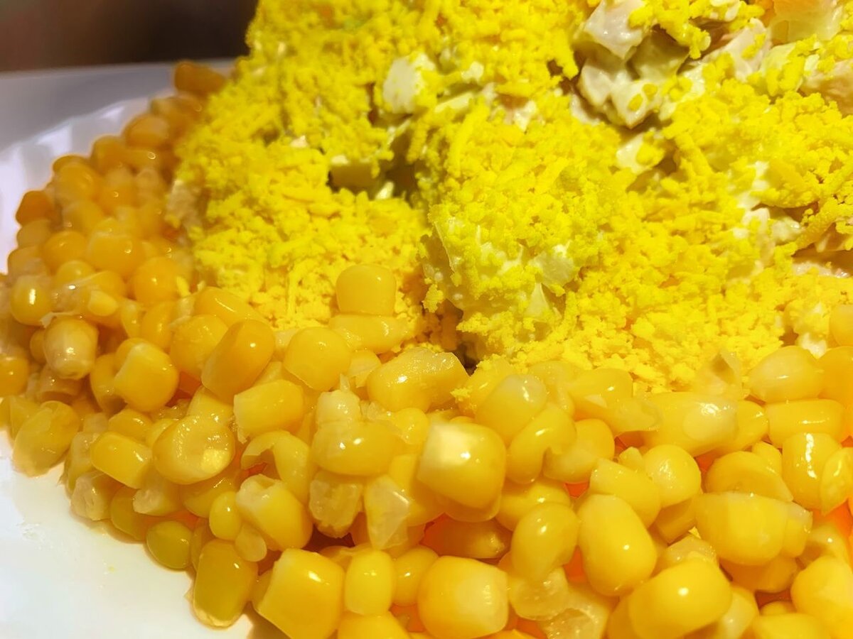 Вот такой яркий салат    