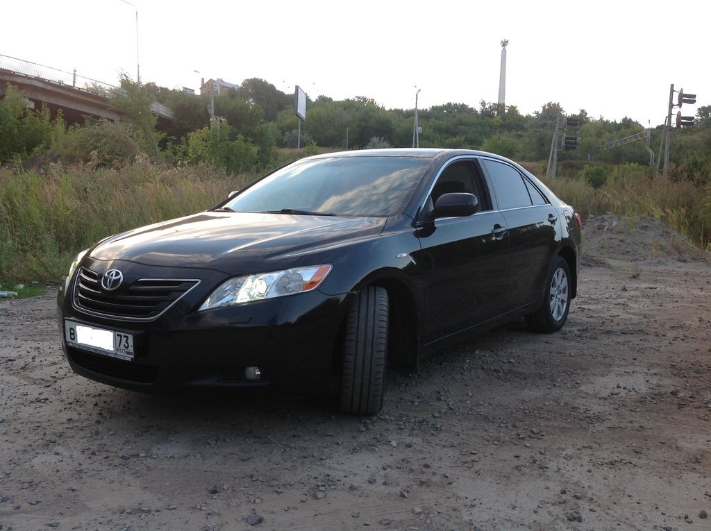 Автомобили Toyota Camry