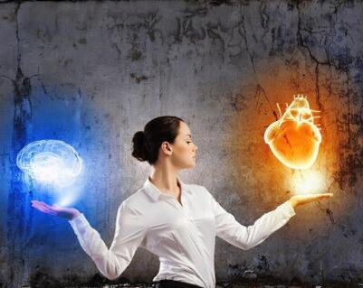 Как перейти на интуитивное питание? Принципы и правила интуитивного питания

В настоящее время в приоритете не столько стройность, внешняя красота, сколько психологическое состояние человека. Учитывая это, специалисты пришли к выводу, что необходимо придерживаться особого пищевого поведения, основанного на том, что вы должны прислушиваться к своему организму. То есть для достижения комфортного физического и психологического состояния следует придерживаться интуитивного подхода в питании.Здоровье  /  Здоровое питание