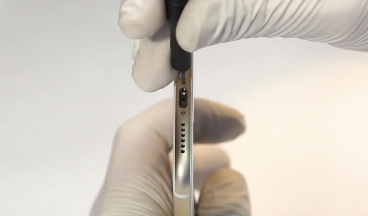 Важно! Винты надо расставлять как раньше были, то есть к каждой дырке свой открученный болтик, т к они различаются между собой.