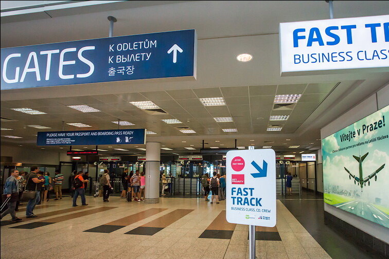 Русский язык - один из трех главных языков мира. 