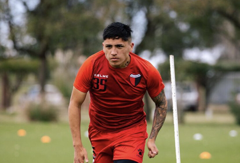 Эксперты отмечают физическую силу Фариаса. Он действительно не выглядит на 18 лет