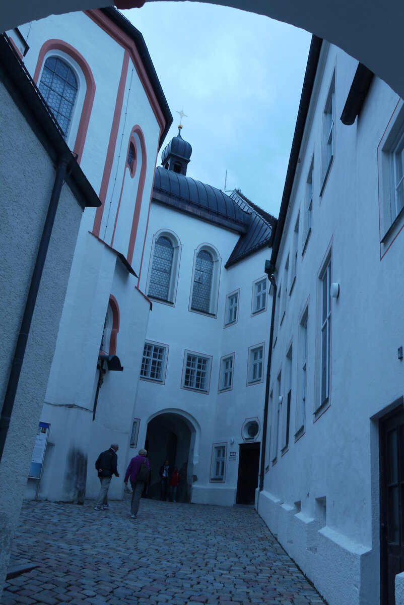 Лабиринт монастыря Андекс. Фото автора блога