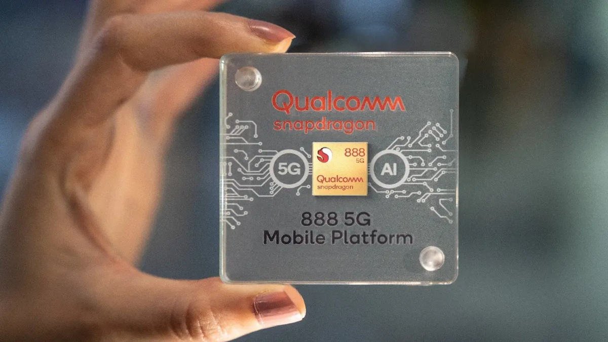 Производители стремятся предложить первый самый мощный мобильный чипсет