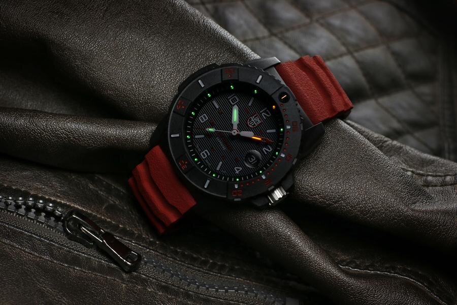 Источник: https://luminox.com/