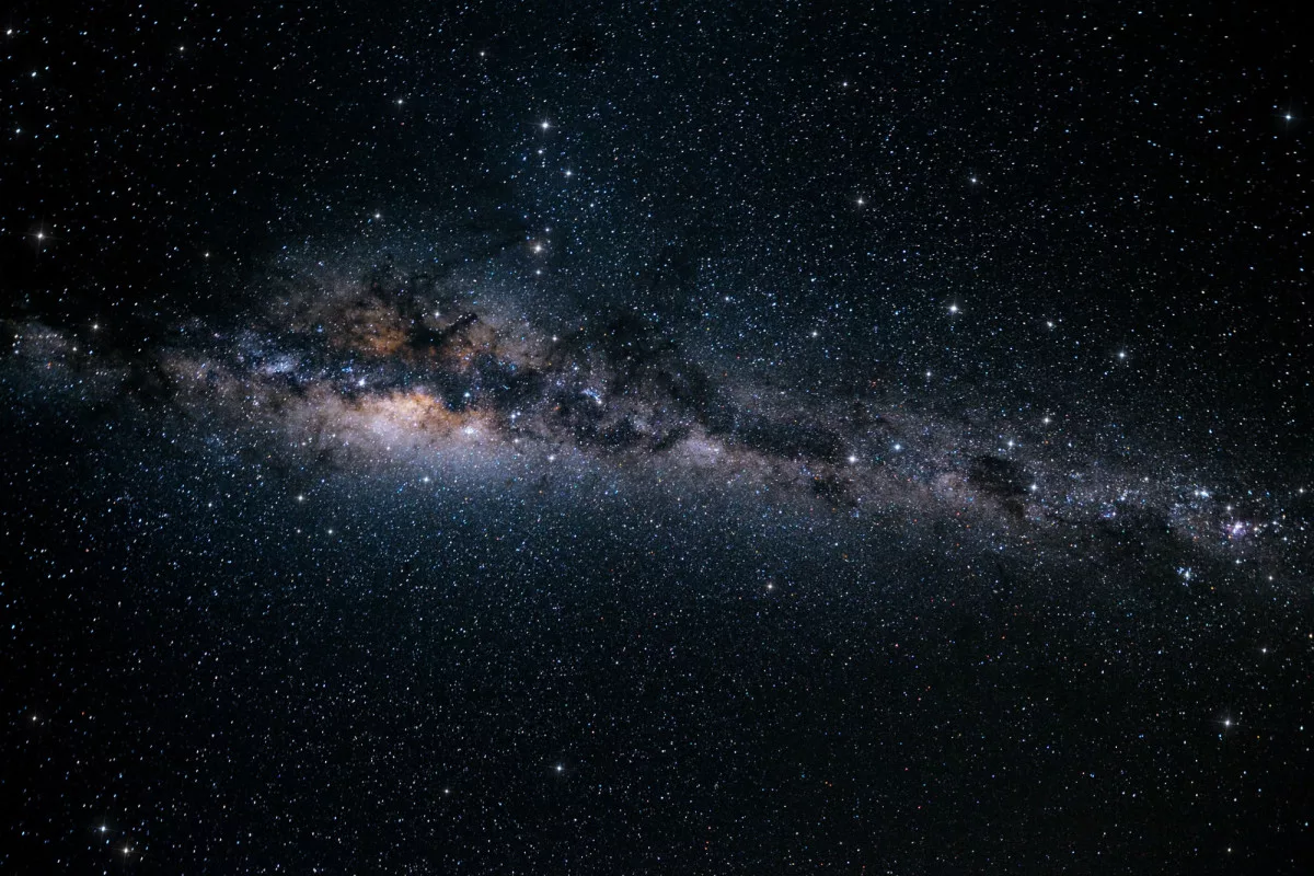 Космический аппарат New Horizons отвечает на вопрос: насколько же темно в космосе?