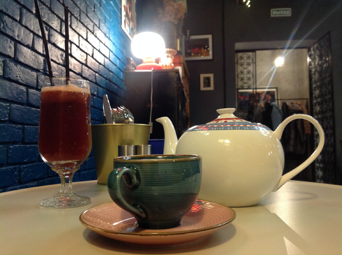 чай на травах и глинтвейн на фруктах и травах. фото Людмилы Шевцовой