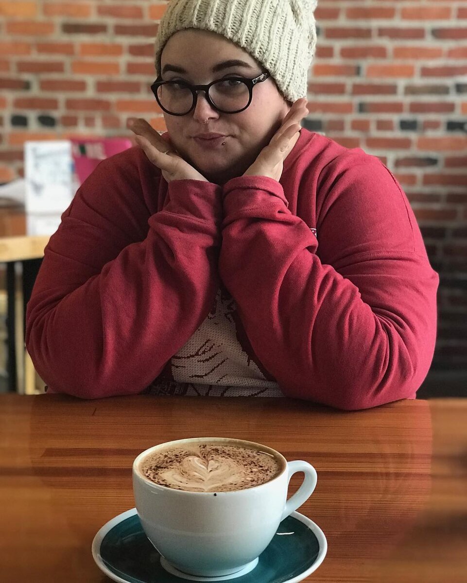 Фото с instagram. Автор @snackincbus