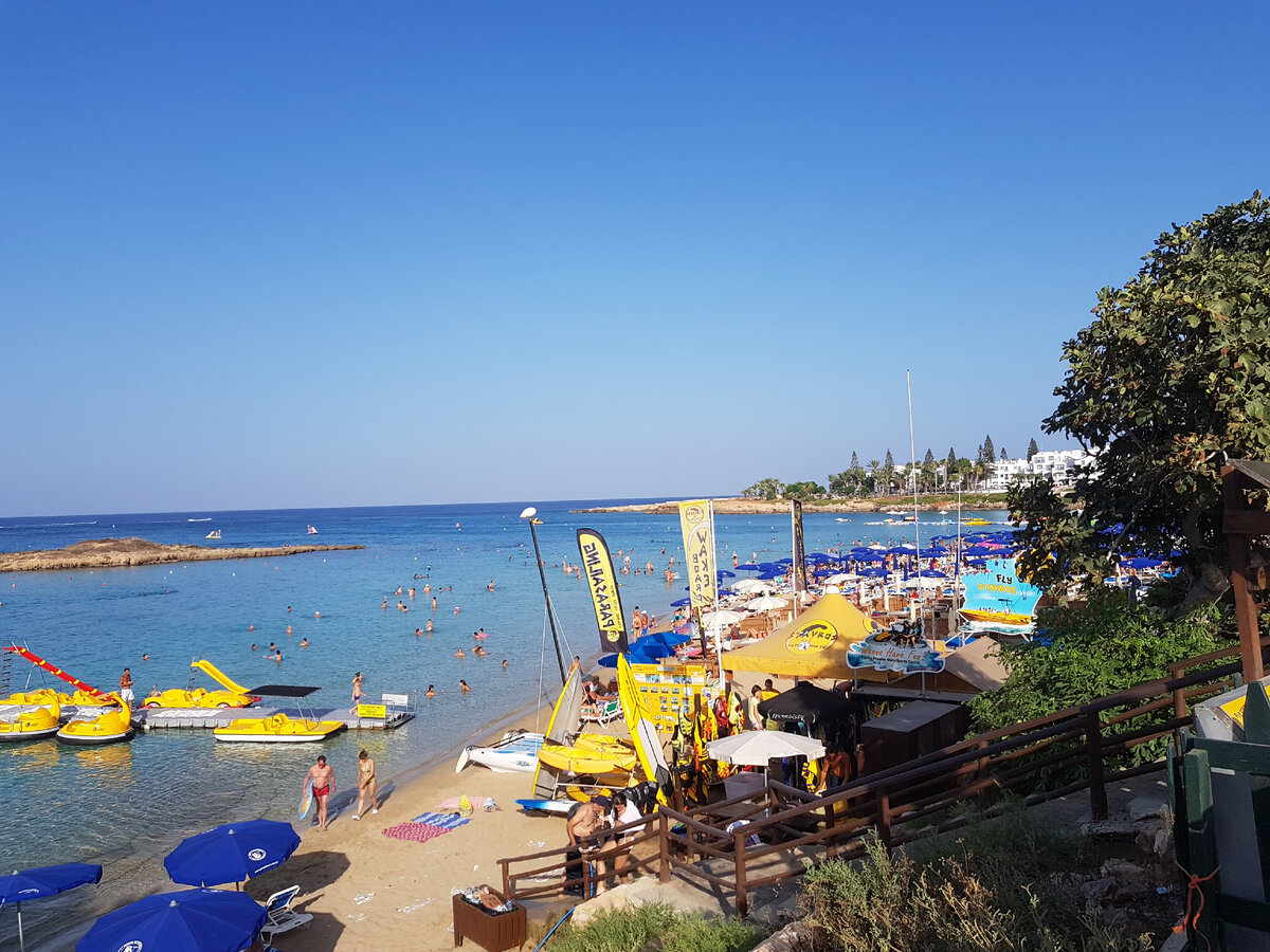 Знаменитый пляж Fig Tree Bay в Протарасе. Фото автора