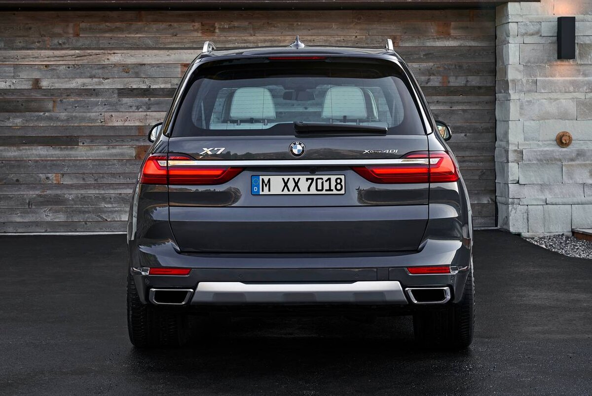 BMW X7 (2021)