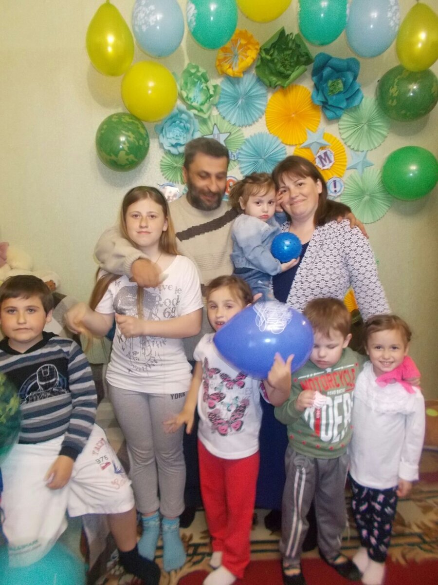 На Дне Рождения у братика Данилы