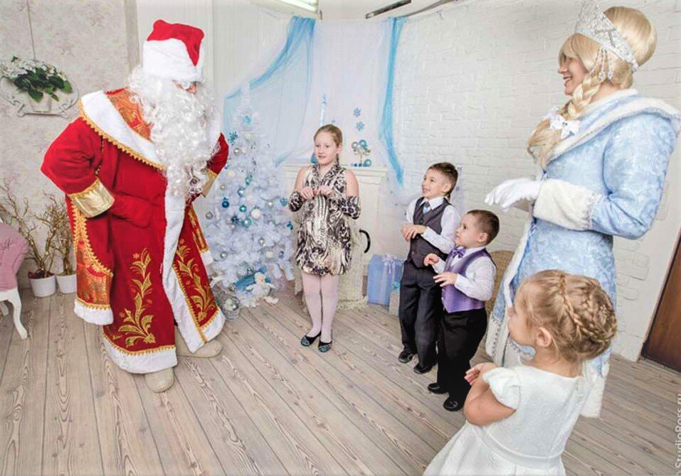 ульяновский дед мороз. дед мороз в детском доме. дед мороз поздравить ребенка дома. снегурочка на детском празднике. новогодний дом с детьми.