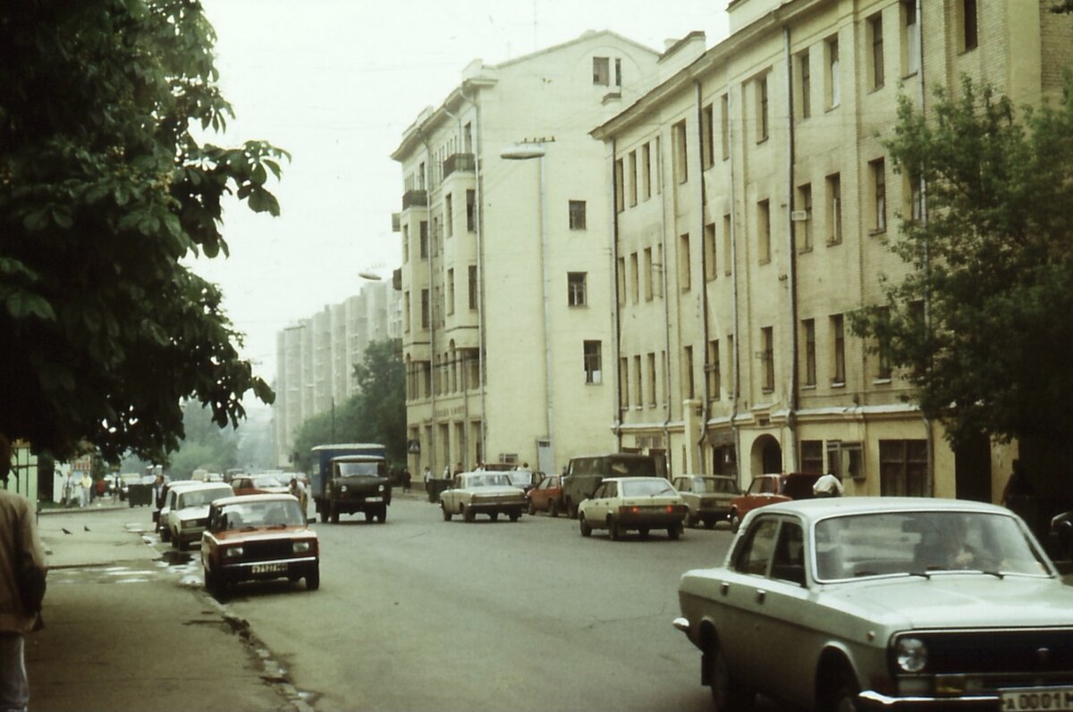 Плющиха, 1991 г. 