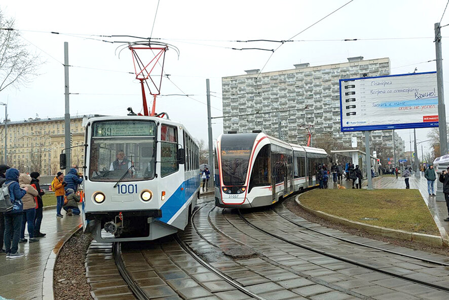 Вагон КТМ71-608КМ на параде трамваев в Москве в 2022 году. Фото Михаила Кученева