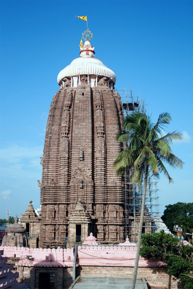 Целая электростанция Путешествие в Джаганнатха Пури (Индия). Известный индуистск