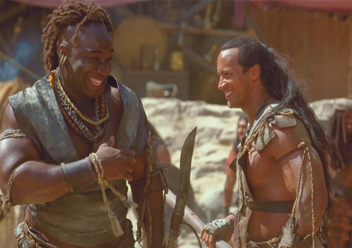 Царь скорпионов дуэйн джонсон скорпион. Царь скалы. Царь скалы. Дуэйн джонсон царь скорпионов. Царь скорпионов фильм 2002 мемнон.