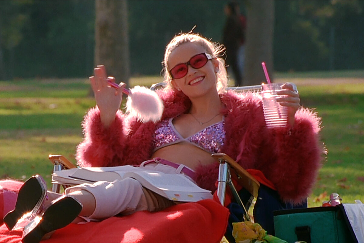 кадр из к/ф «Блондинка в законе», 2001. Режиссёр: Роберт Лукетич.