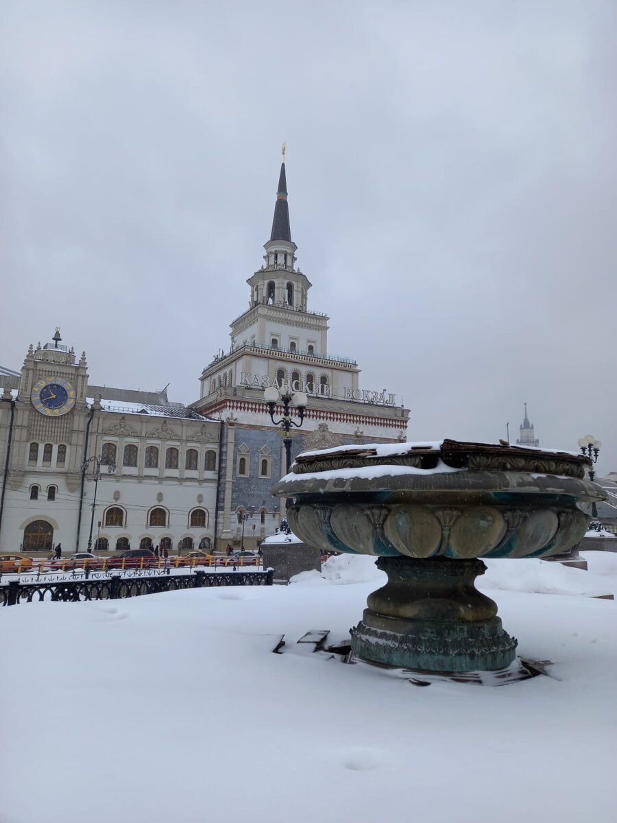 Метро Комсомольская в Москве