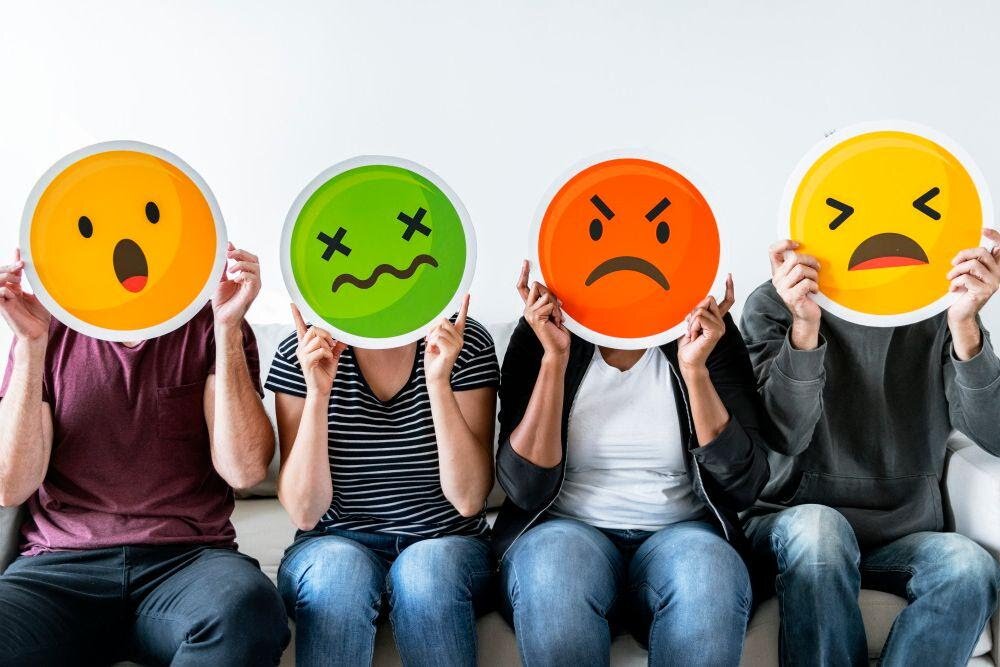 Изображение с сайта https://www.google.com/amp/s/rg.ru/amp/2021/03/03/kak-protivostoiat-hejteram-v-seti.html