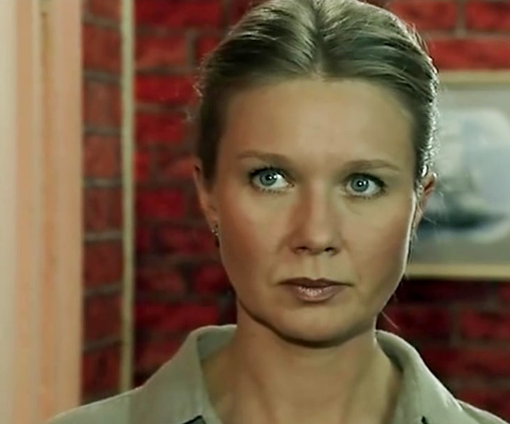 "Две судьбы-3. Золотая клетка" (2005)