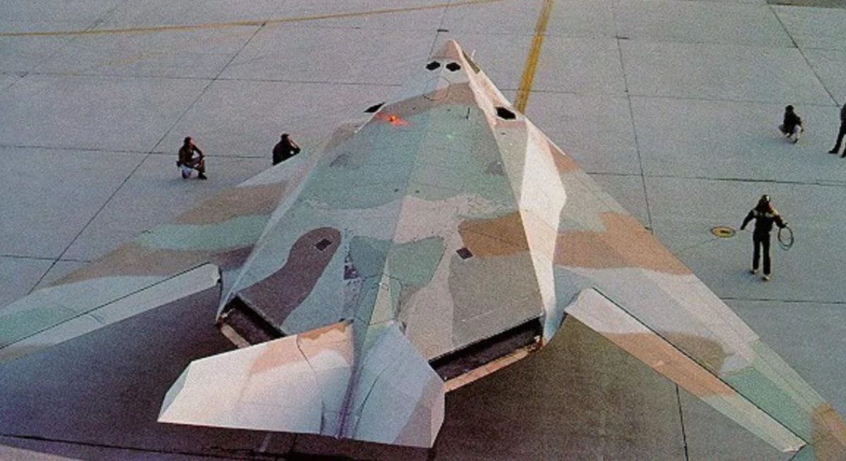 Самолет стелс f 117