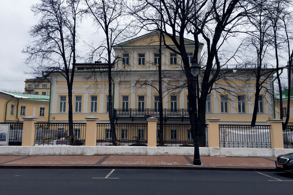 Городская усадьба просп маршака. Городская усадьба в Орлово-Давыдовском. Москва,городская усадьба 19 век. Усадьба Васильчиковых большая Никитская. Москва, ул. большая Никитская д.46/17, стр. 1.