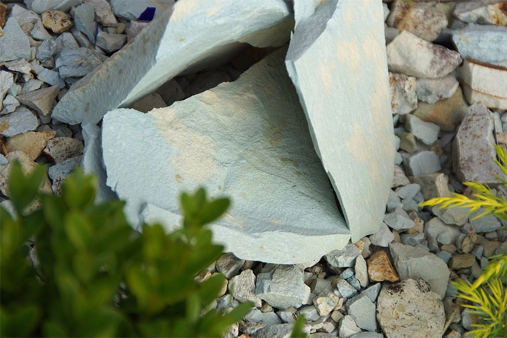 Кипящие камни. Природный камень цеолит. Цеолит вулканический минерал. Холинский цеолит. Щелочноземельный цеолит.
