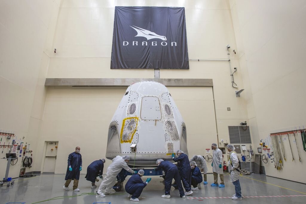 Космический корабль Crew Dragon прибыл на мыс Канаверал (источник: SpaceX)