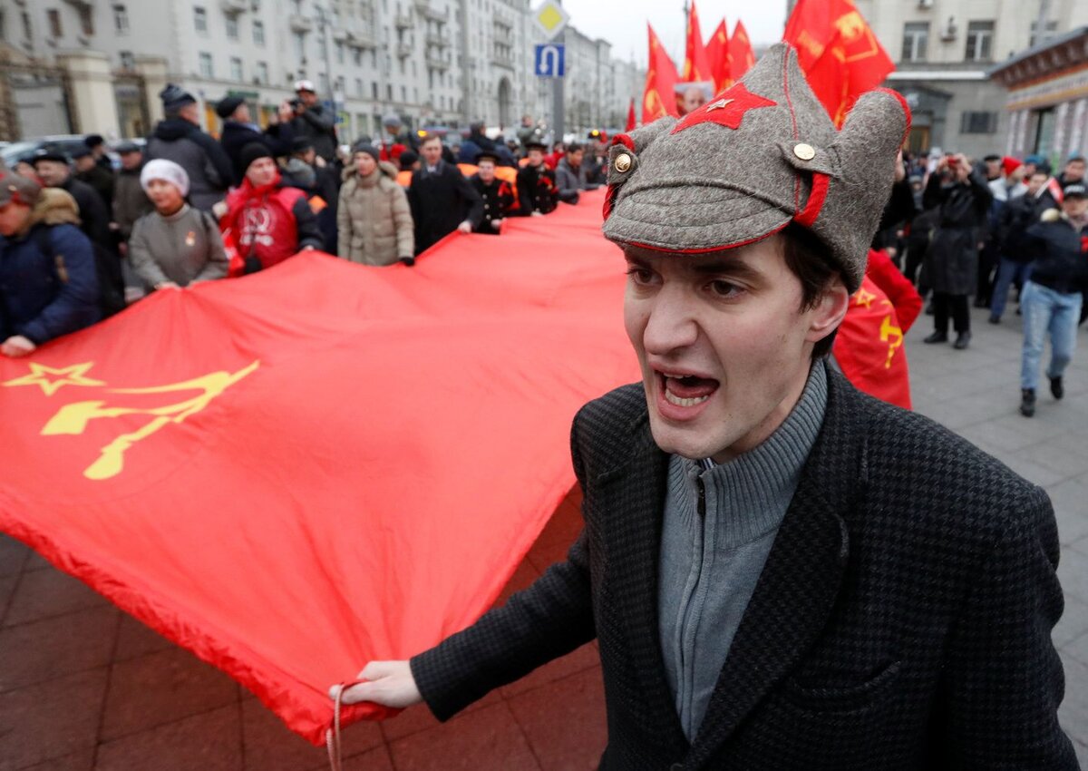 Но можно поменять «правила игры», для чего и нужна революция.