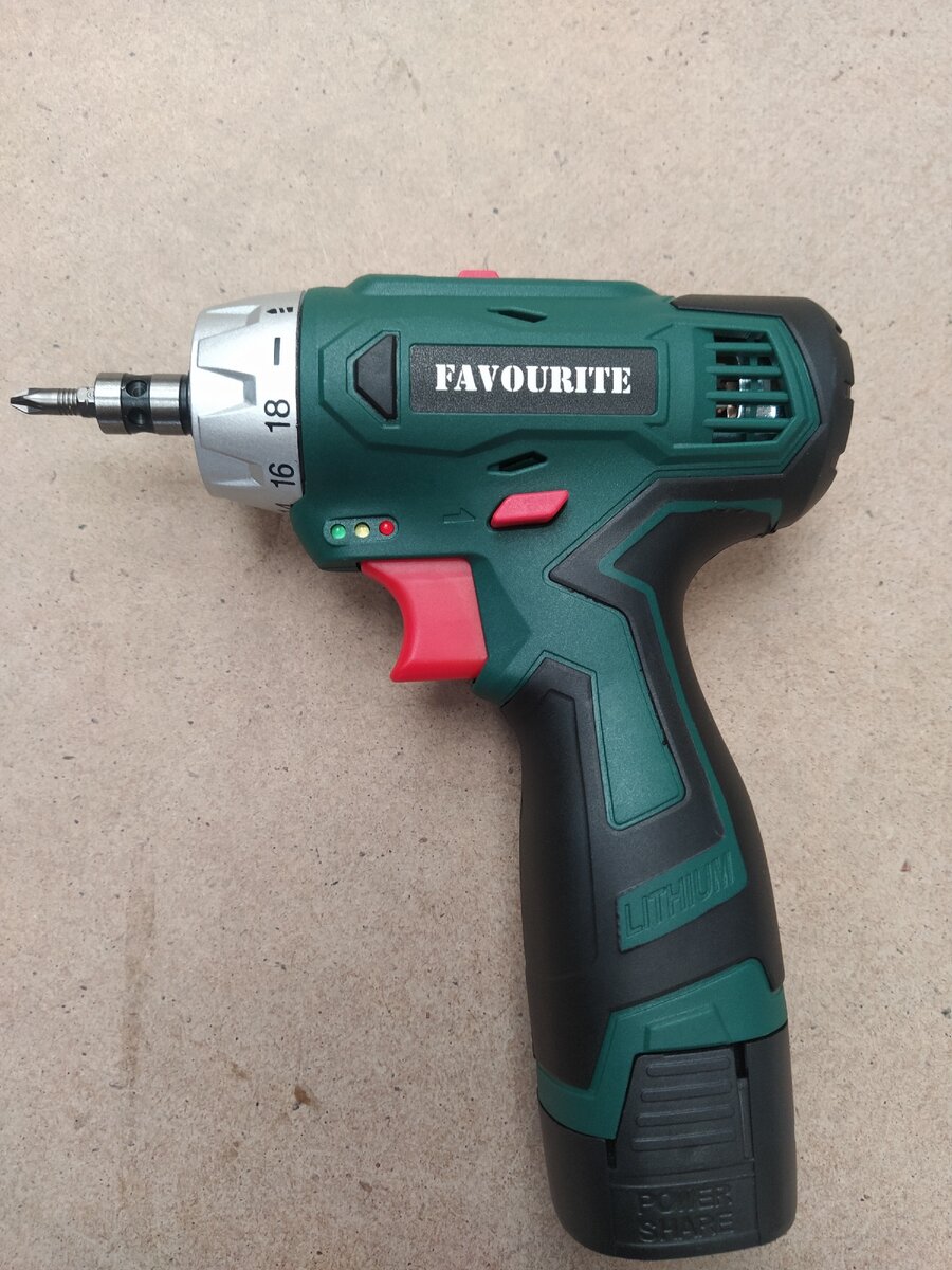 Шуруповерты со съемным. 000. Шуруповёрт milwaukee m12. Шуруповерт парксайд 12 вольт. Шуруповерты со съемным.