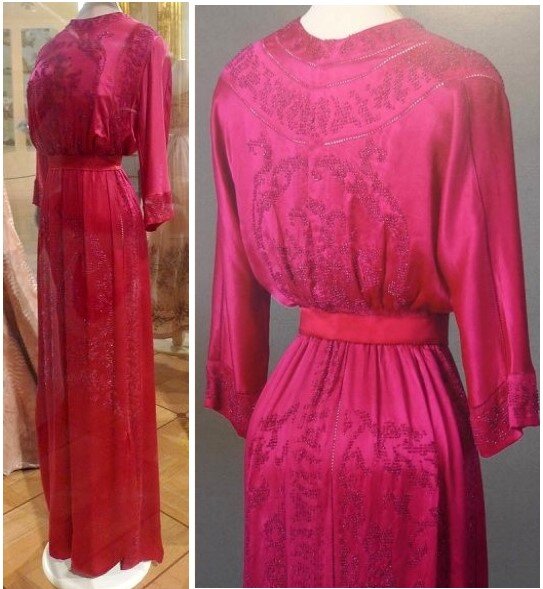 Послеобеденное платье В.В. Карахан шелк, бисер
Общая длина: 110,0 см
Модный дом "Callot Soeurs" 1912-1914 гг.