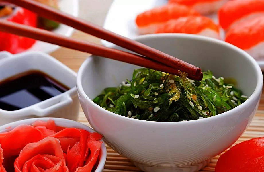 Еда палочками