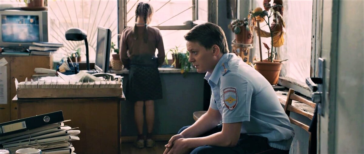 В фильме есть элемент детектива. Кадр из к/ф «Иван».