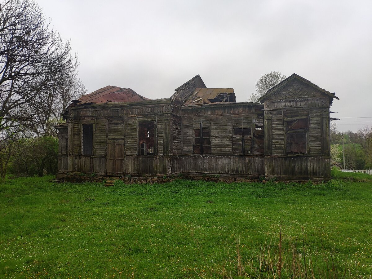 Аннинская деревянная церковь 1744 года, с. Люлинцы