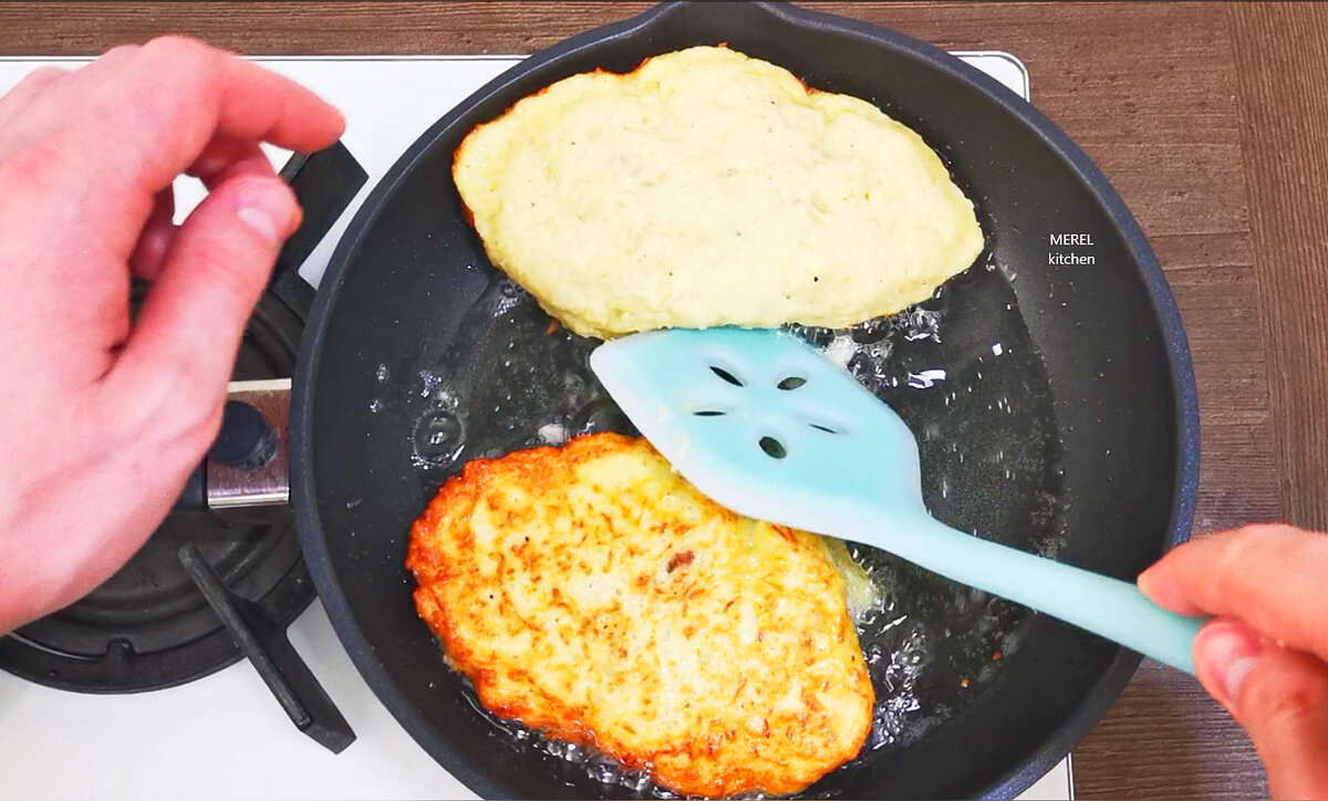 Приготовила по совету подруги драники : очень вкусные, всегда пышные и совсем без грамма муки. Делюсь Приготовила по совету подруги драники : очень вкусные, всегда пышные и совсем без грамма муки. Делюсь