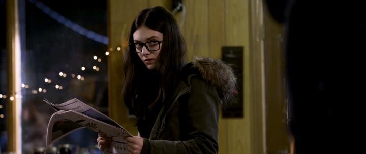 mama' вы вообще газеты читаете? недвижимость в этом районе растет в цене, может быть, продадим все и уедем кутить в Ниццу? Источник: kinodisk.com