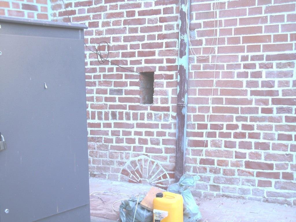 Но, оказывается, их там две